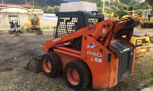 Аренда мини-погрузчика Doosan 440 Plus